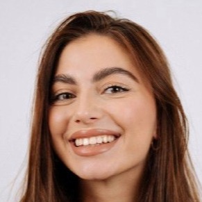 Алина Алиева